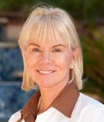 Dr Lori Arnold