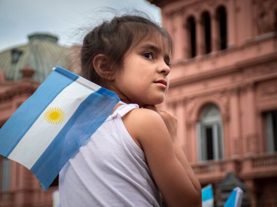 Argentina-Child-Growing-Families